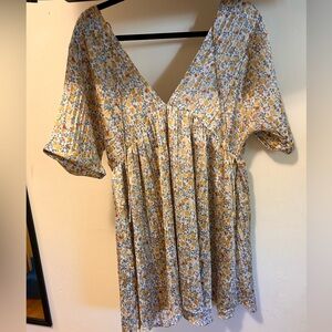 Lulu's Floral V-Neck Blouse in Cream and Orange